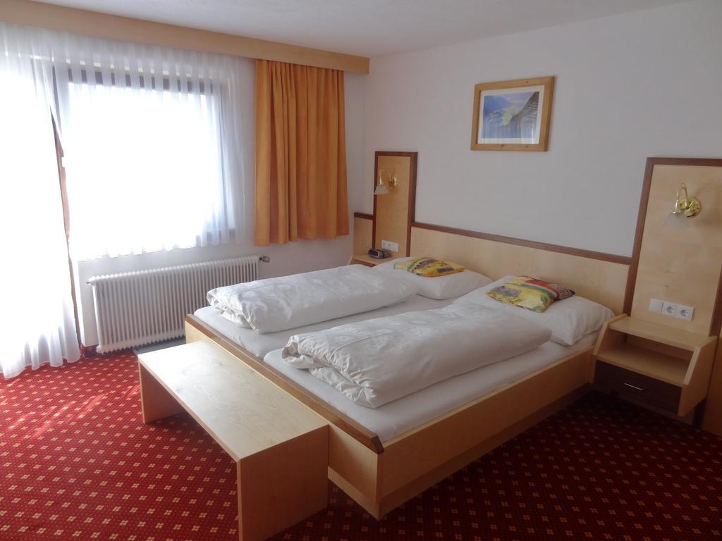 Pension Schoepf Arzl im Pitztal Quarto foto